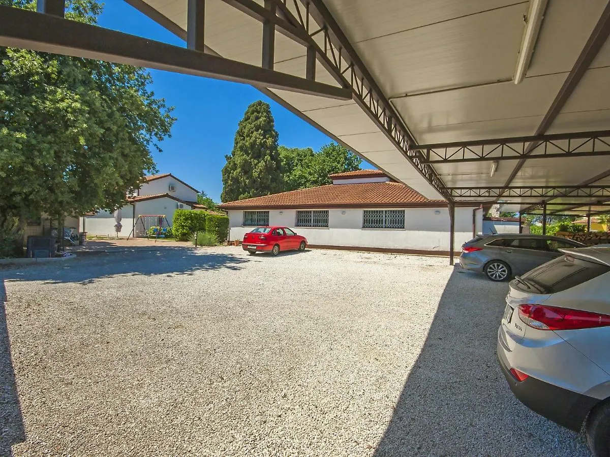 Holiday Home Nino Porec