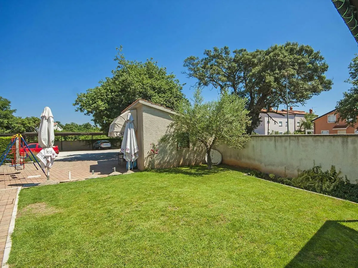 Holiday Home Nino Porec