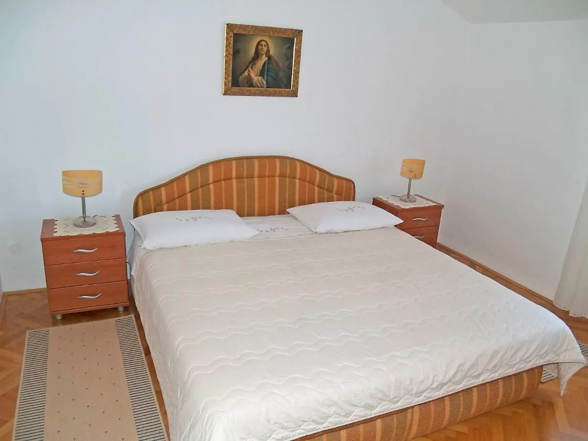Holiday Home Nino Porec 0*,