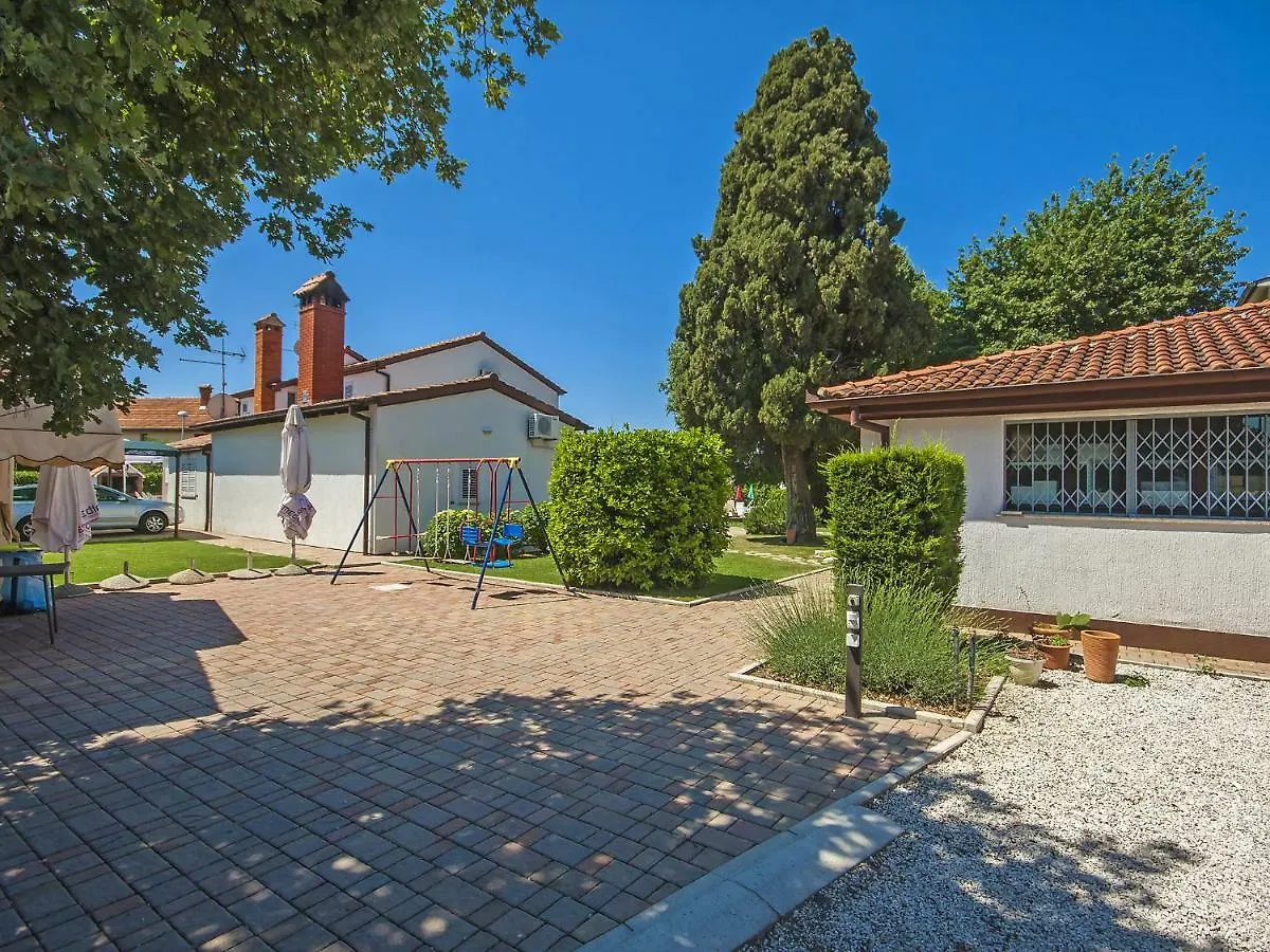 Holiday Home Nino Porec